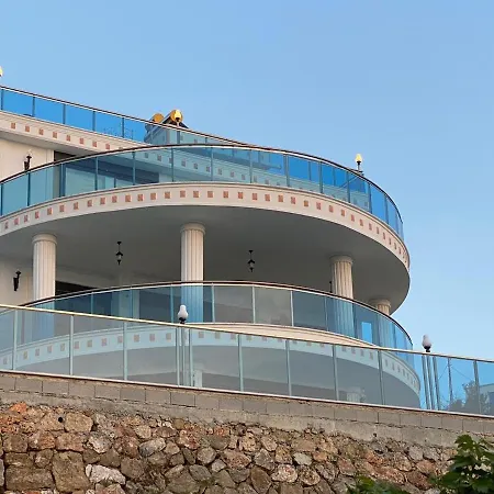 Vilă Luxus Pool Whirlpool On The Roof Alanya