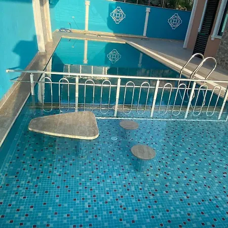 Luxus Pool Whirlpool On The Roof Vilă Alanya