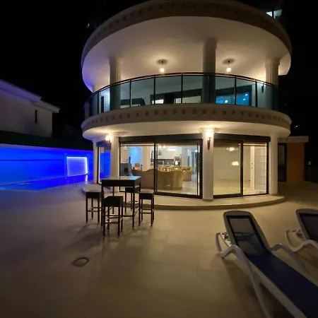 Luxus Pool Whirlpool On The Roof